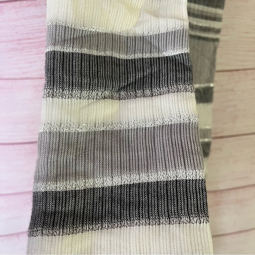 Dana Buchman NWT Black White Grey Silver Metallic‎ Scarf Size OS - Picture 5 of 6
